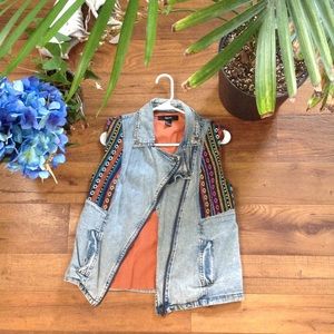 ‼️ SALE‼️ FOREVER21- Tribal Denim Jean Jacket Vest